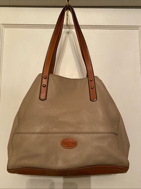 ! Fossil Leather tote 16(13)x10x5”